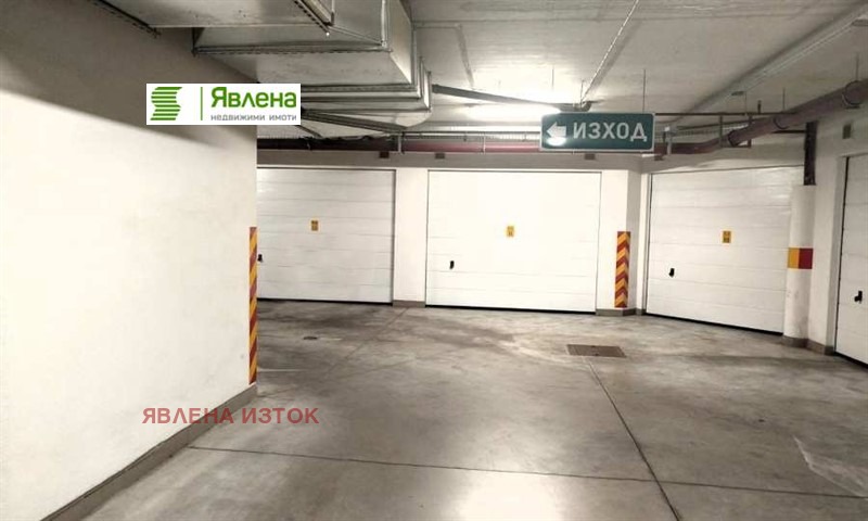 Продава ГАРАЖ, ПАРКОМЯСТО, гр. София, Изток, снимка 3 - Гаражи и паркоместа - 54708076