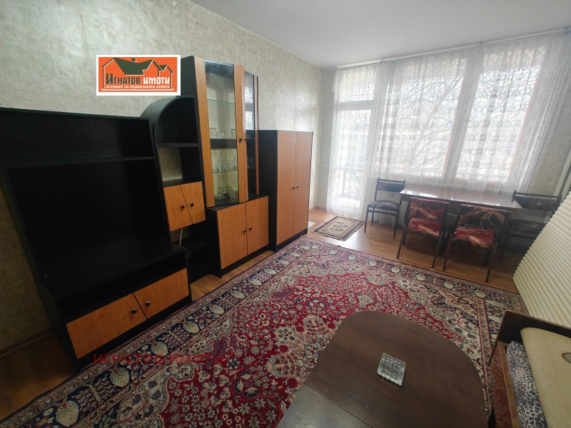 Продава 2-СТАЕН, гр. Пазарджик, Окръжна болница