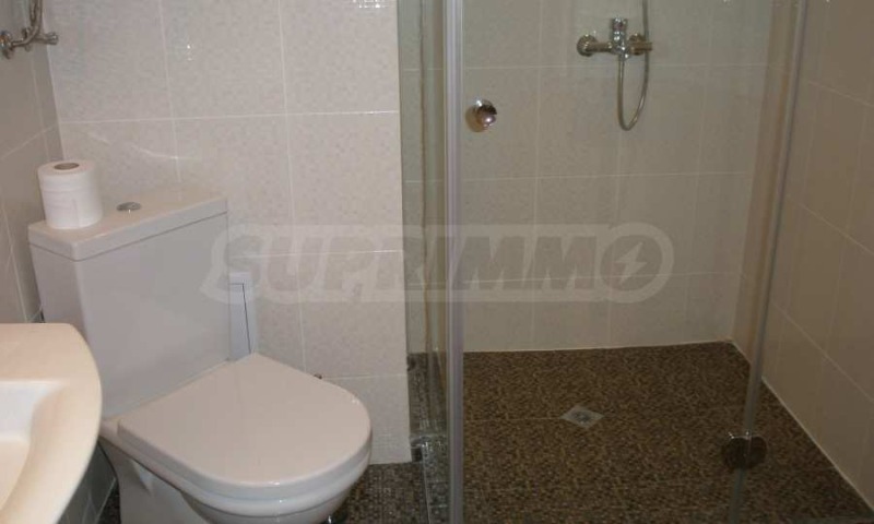 À venda  2 quartos Varna , k.k. Zlatni piasaci , 108 m² | 70454119 - imagem [11]