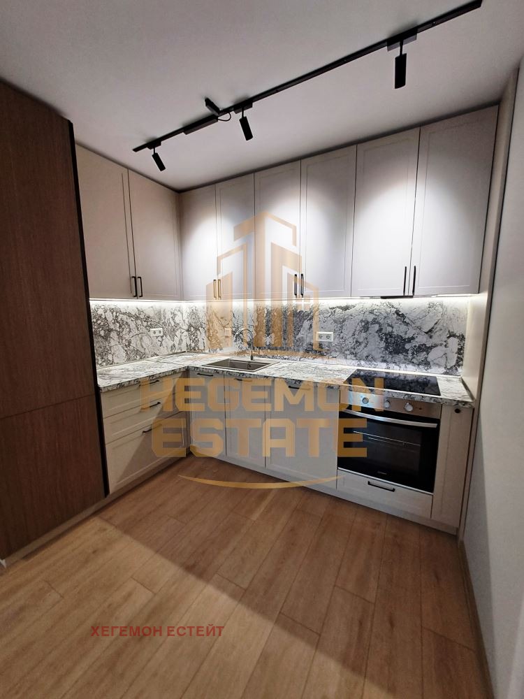 Продава 3-СТАЕН, гр. Варна, Център, снимка 2 - Апартаменти - 55887467