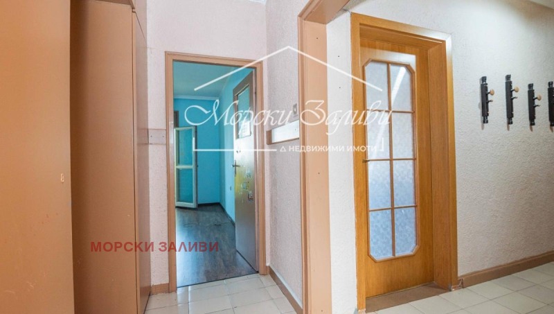 Продава 4-СТАЕН, град Бургас, Възраждане • 170000 € / 332491.10 лв. • 44720129 1