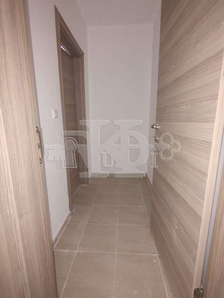 Продава 4-СТАЕН, гр. Добрич, Център, снимка 13 - Апартаменти - 53020831