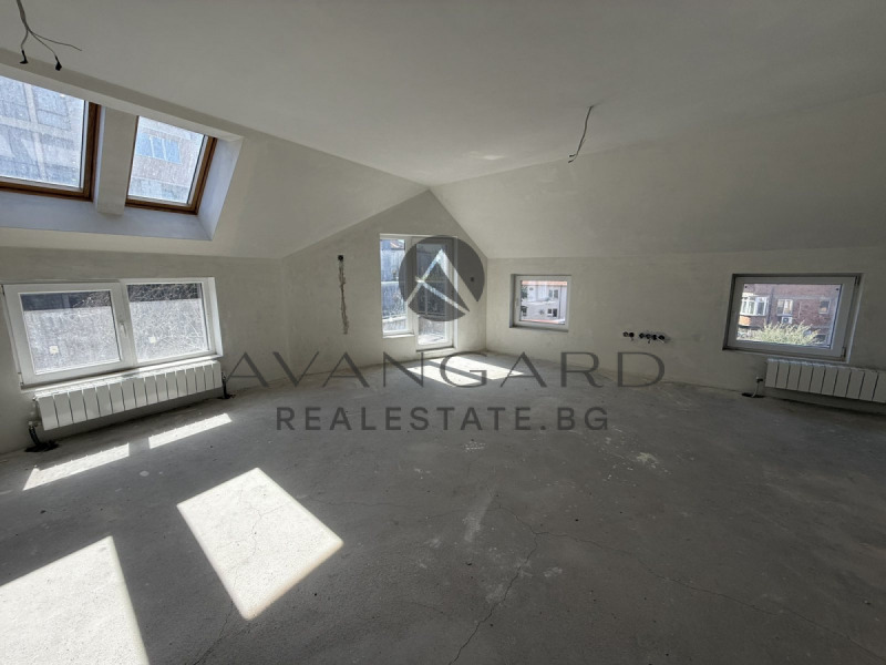 For Sale  2 bedroom Plovdiv , Tsentar , 123 sq.m | 81484267