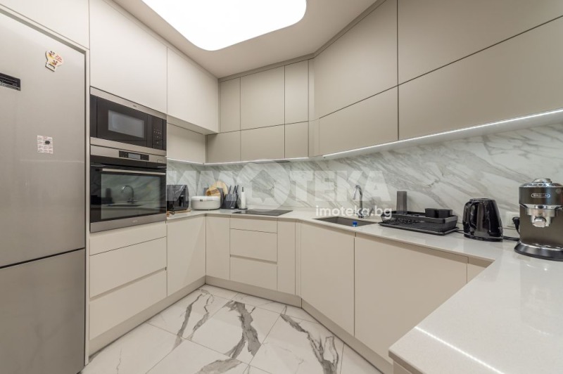 Продава 3-СТАЕН, гр. Варна, Бриз, снимка 5 - Апартаменти - 52279273