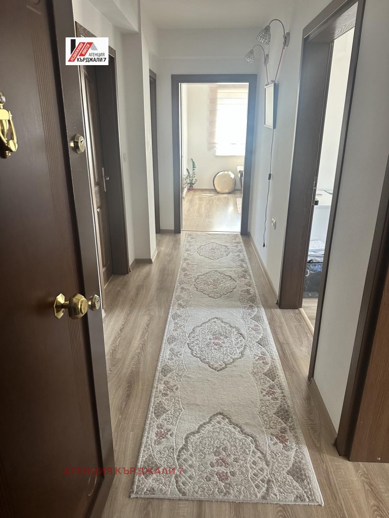 Продава  4-стаен град Кърджали , Студен кладенец , 110 кв.м | 41460092 - изображение [3]