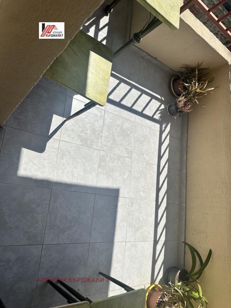 Продава  4-стаен град Кърджали , Студен кладенец , 110 кв.м | 41460092 - изображение [17]