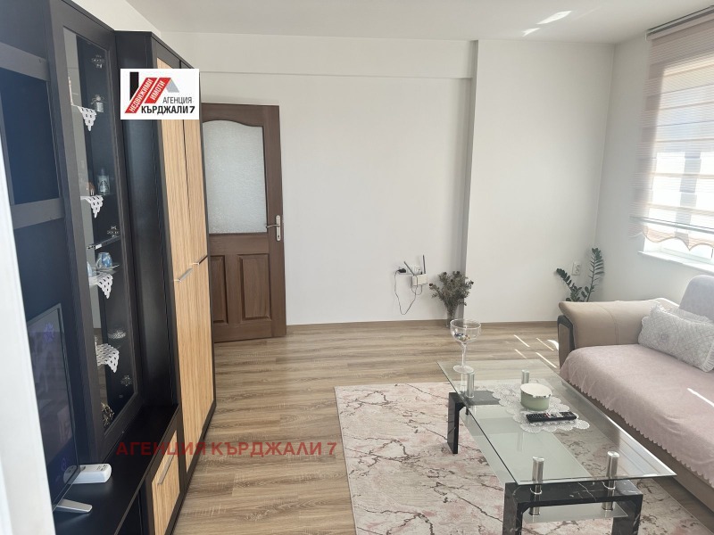 Продава  4-стаен град Кърджали , Студен кладенец , 110 кв.м | 41460092 - изображение [16]