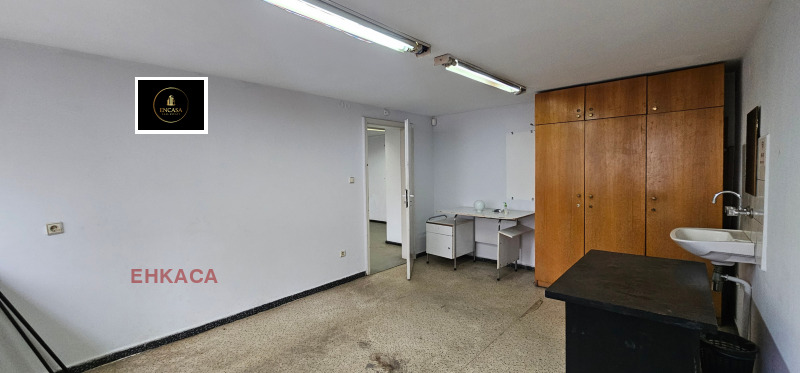 Продава МАГАЗИН, гр. София, Белите брези, снимка 11 - Магазини - 52619339