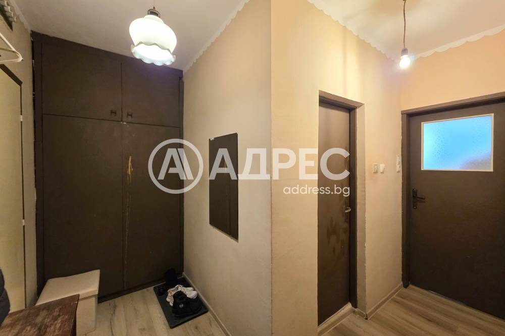 Продава 3-СТАЕН, гр. София, Сухата река, снимка 3 - Апартаменти - 54344716