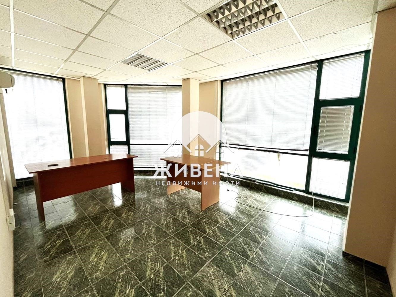 Продава ОФИС, гр. Варна, ВИНС-Червен площад, снимка 2 - Офиси - 52853135