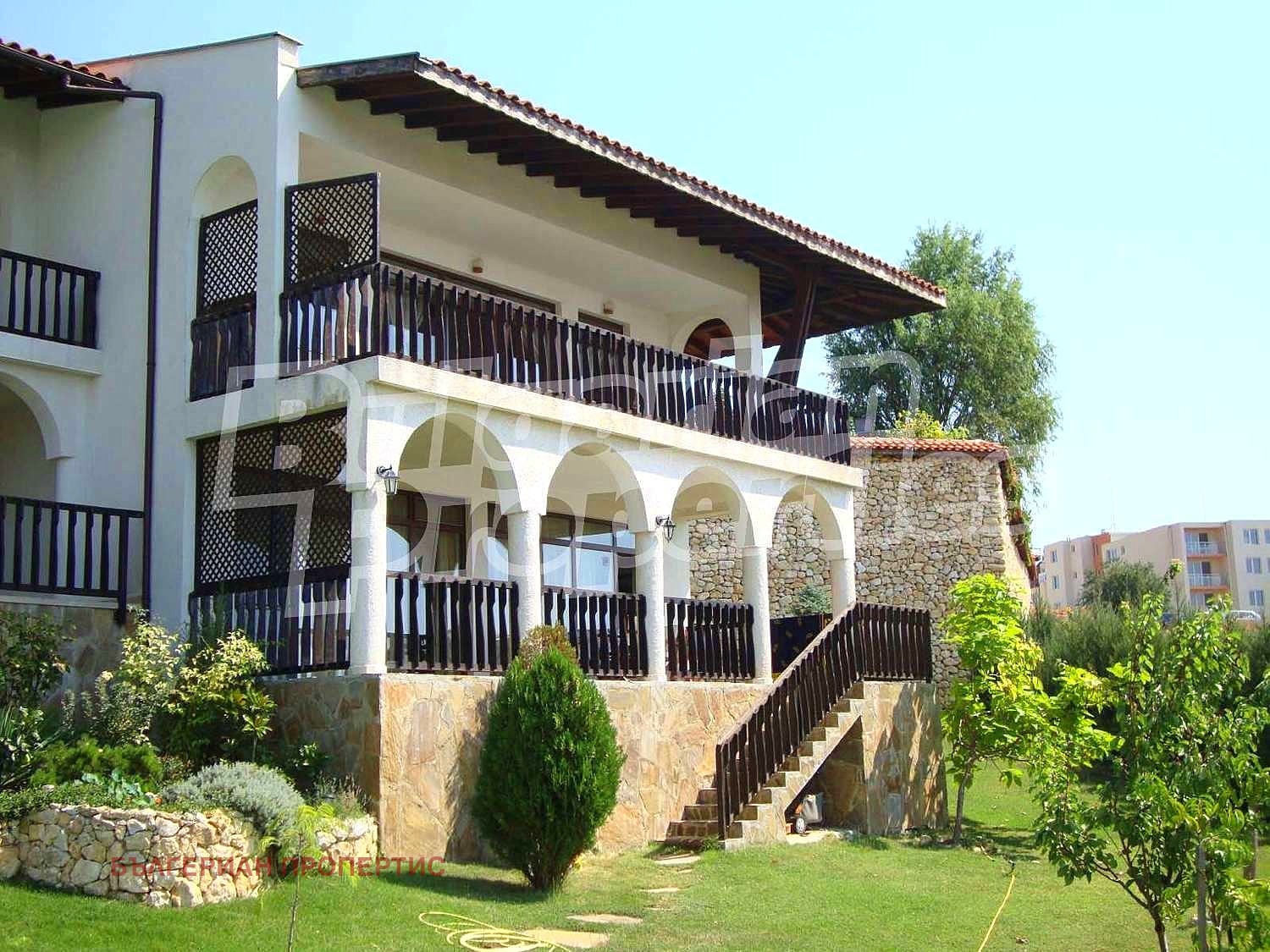 Продава КЪЩА, гр. Свети Влас, област Бургас, снимка 2 - Къщи - 50032979