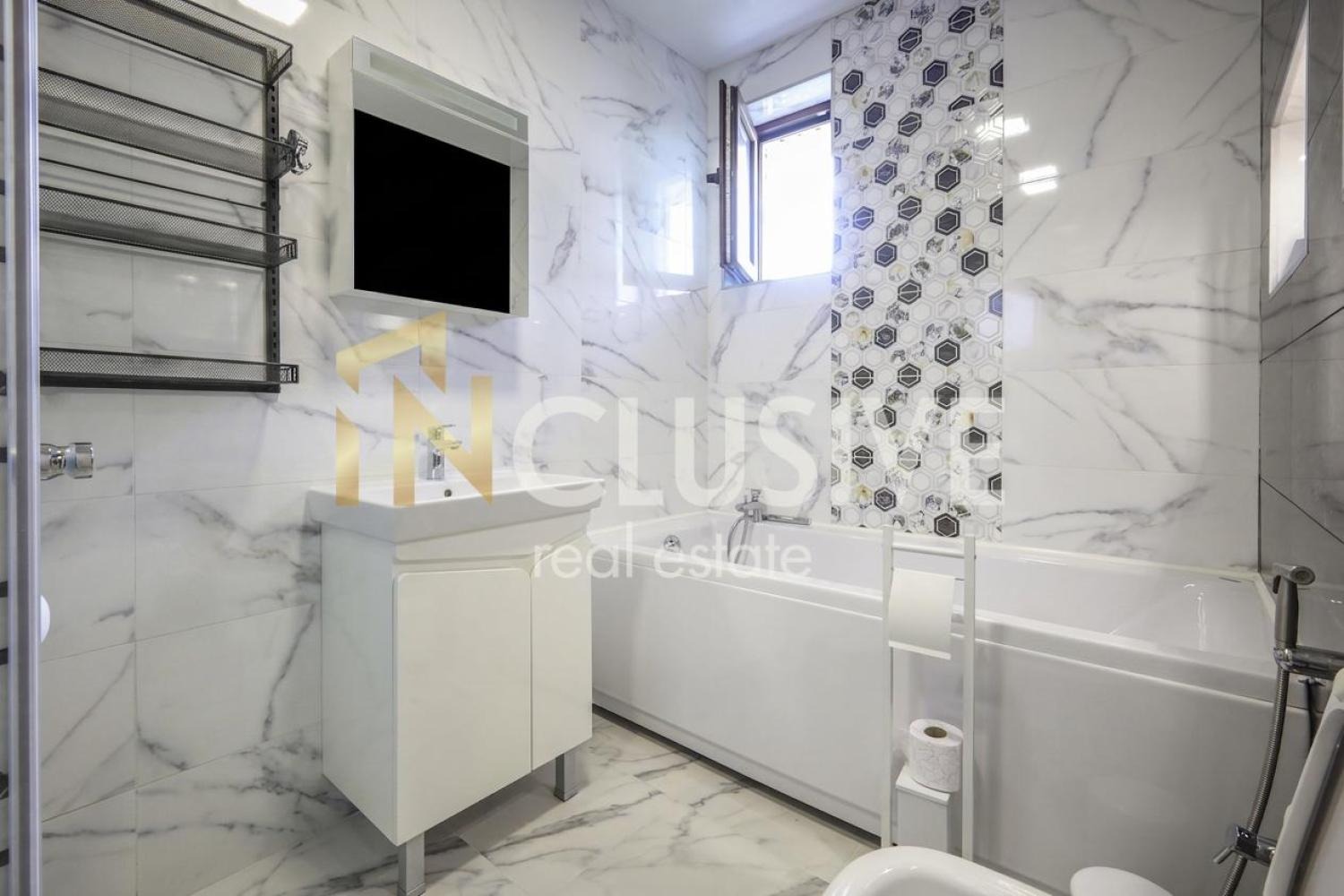 Продава КЪЩА, с. Калиманци, област Варна, снимка 12 - Къщи - 56067522