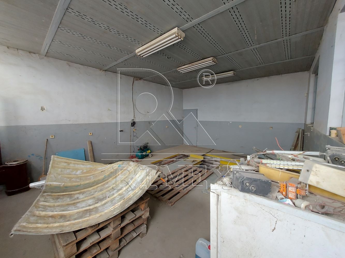 Продава ПРОМ. ПОМЕЩЕНИЕ | Imot.bg — изображение 9