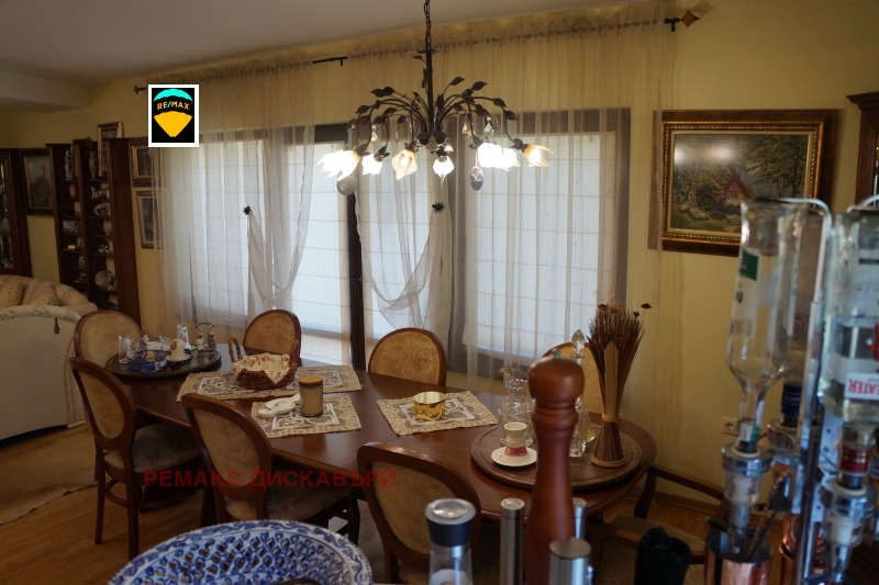 Te koop  Huis regio Plovdiv , Markovo , 230 m² | 82755442 - afbeelding [13]