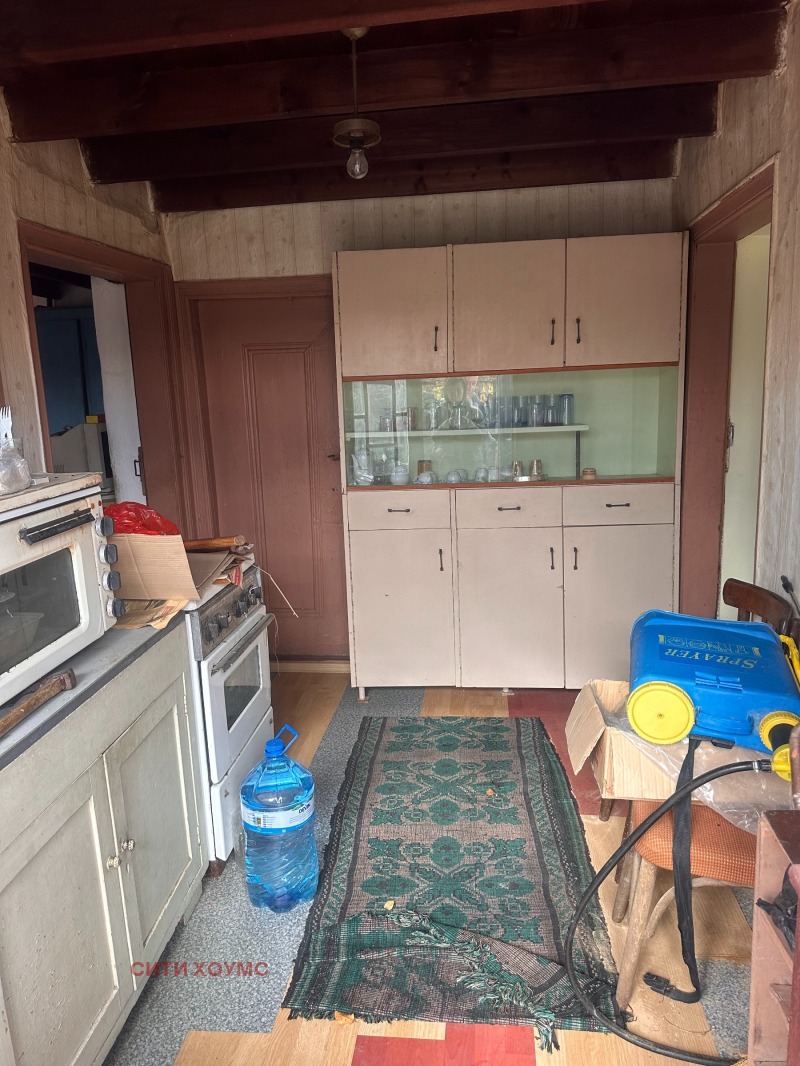 Продава КЪЩА, с. Конуш, област Хасково, снимка 8 - Къщи - 52627010