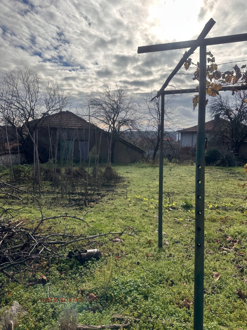 Продава КЪЩА, с. Конуш, област Хасково, снимка 3 - Къщи - 52627010