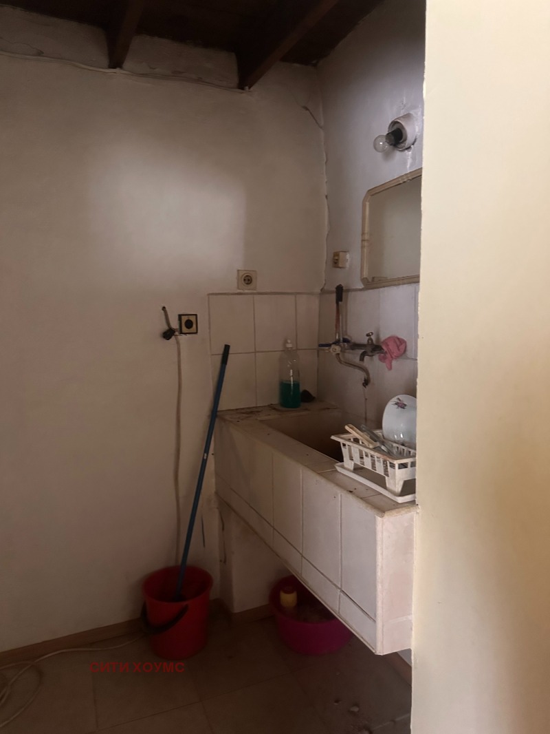 Продава КЪЩА, с. Конуш, област Хасково, снимка 6 - Къщи - 52627010