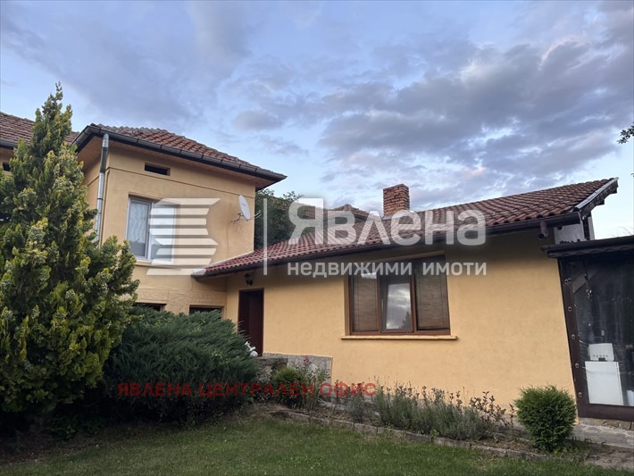 Продава КЪЩА, с. Бенковски, област София област, снимка 2 - Къщи - 56204204