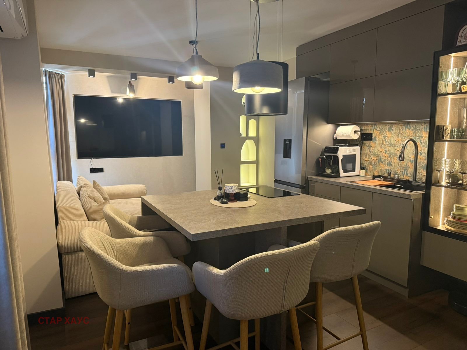 Продава 2-СТАЕН, гр. Русе, Център, снимка 2 - Апартаменти - 54747300