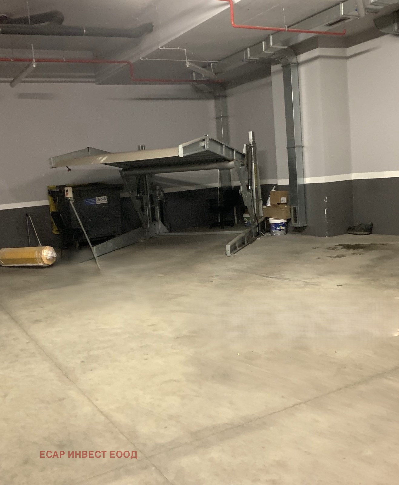 Продава ГАРАЖ, ПАРКОМЯСТО, гр. София, Център, снимка 1 - Гаражи и паркоместа - 54235300