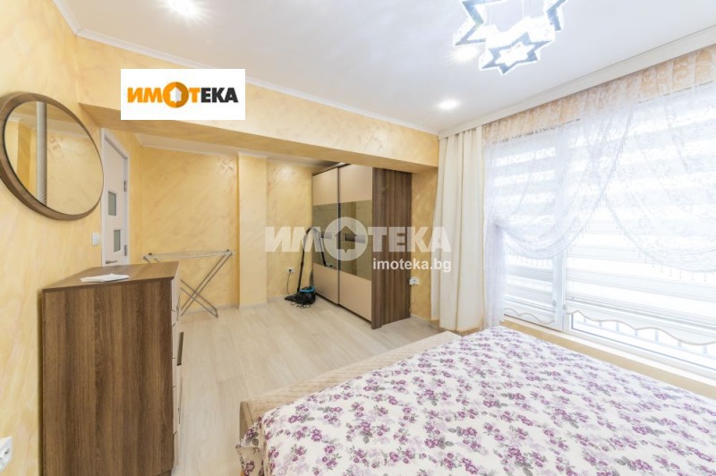 Продава МНОГОСТАЕН, гр. Варна, Център, снимка 11 - Aпартаменти - 47952821