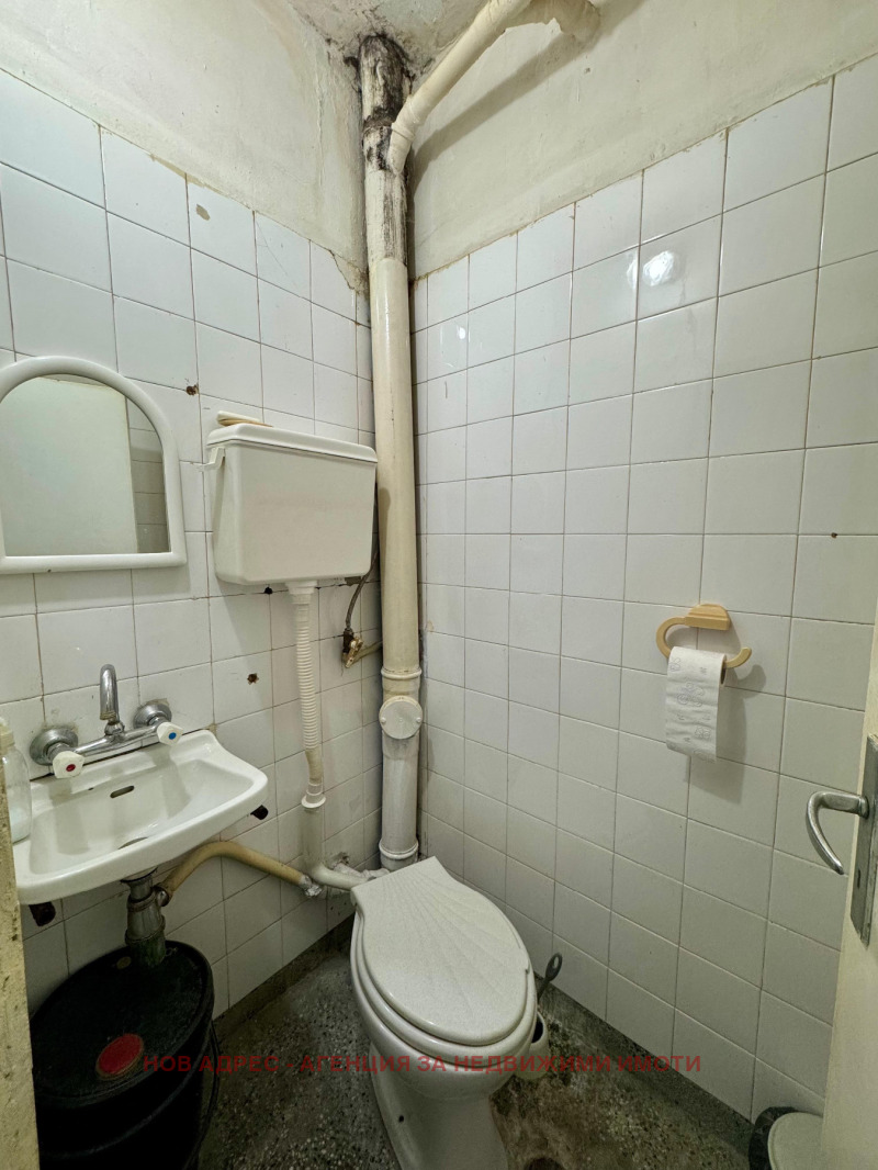 Продава МНОГОСТАЕН, гр. Търговище, Център, снимка 14 - Апартаменти - 53411532