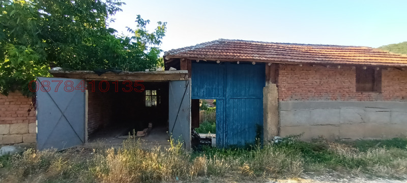 Продава КЪЩА, с. Сваленик, област Русе, снимка 3 - Къщи - 52785922