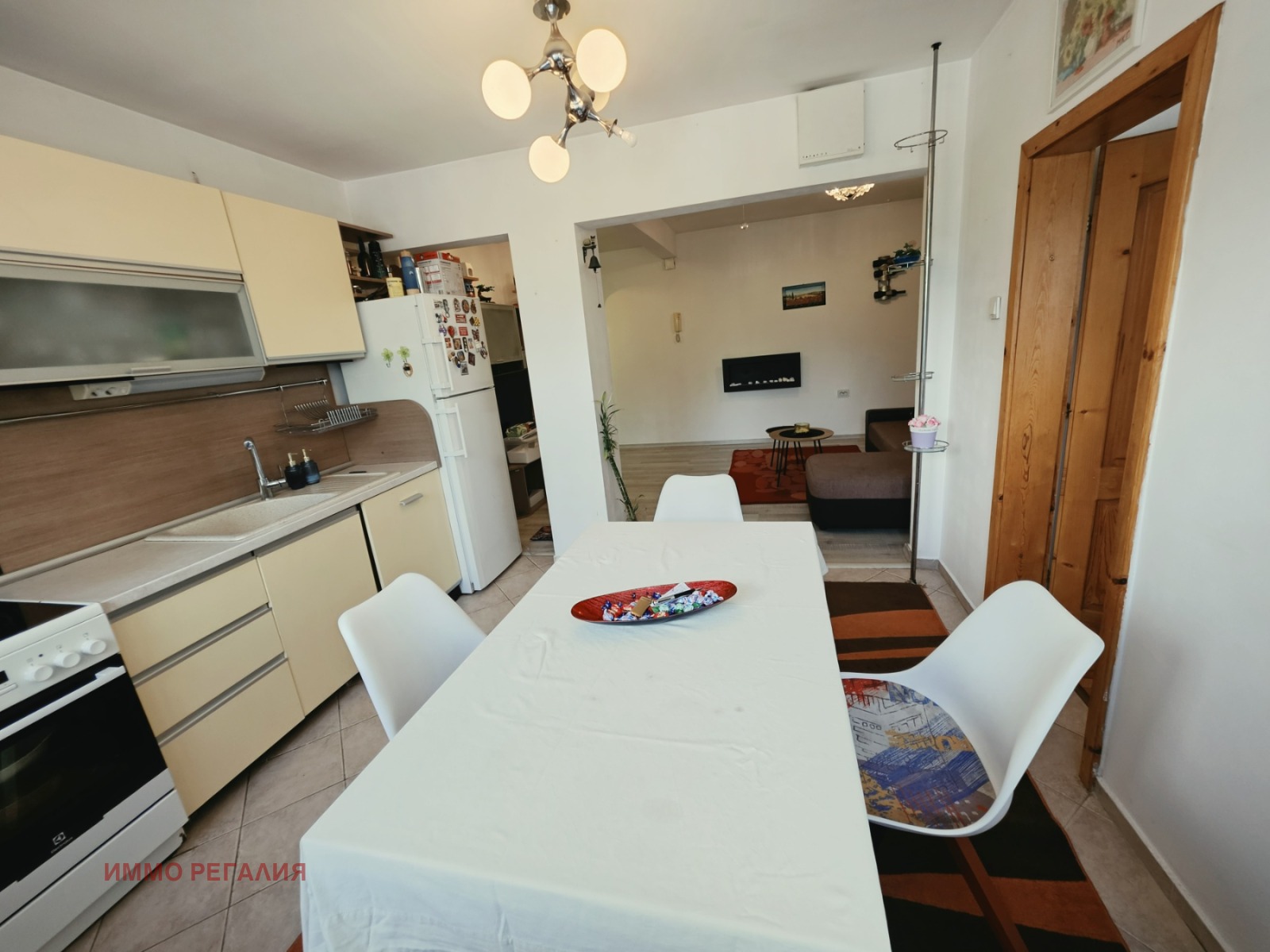 Продава 3-СТАЕН, гр. София, Бъкстон, снимка 2 - Апартаменти - 55391056