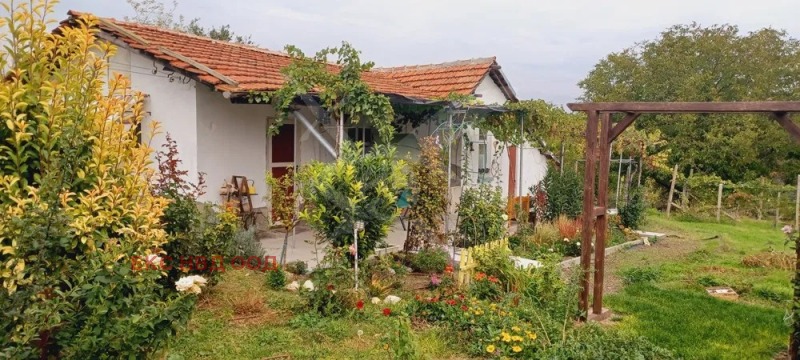 Продава КЪЩА в област Пловдив, с. Селци - 60 кв.м / 70 000 € » 136 908.10 лв., ЕКС НВД ПЛОВДИВ ООД