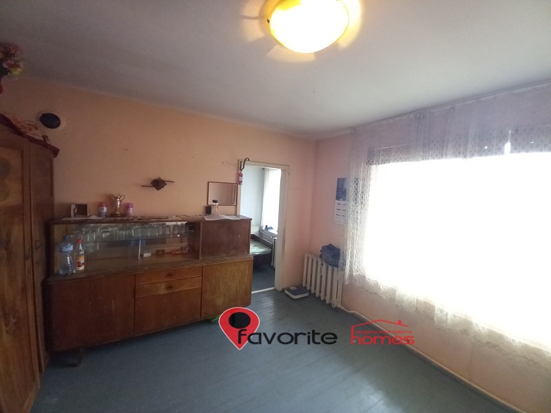 In vendita  Studio Shumen , Tsentar , 42 mq | 33550543