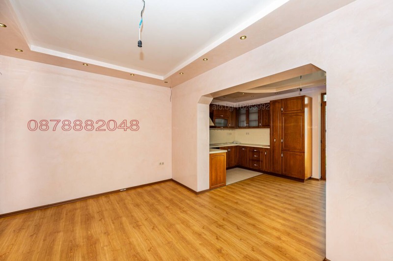 Til salg  2 soveværelser Plovdiv , Kamenitsa 1 , 180 kvm | 74351152 - billede [4]