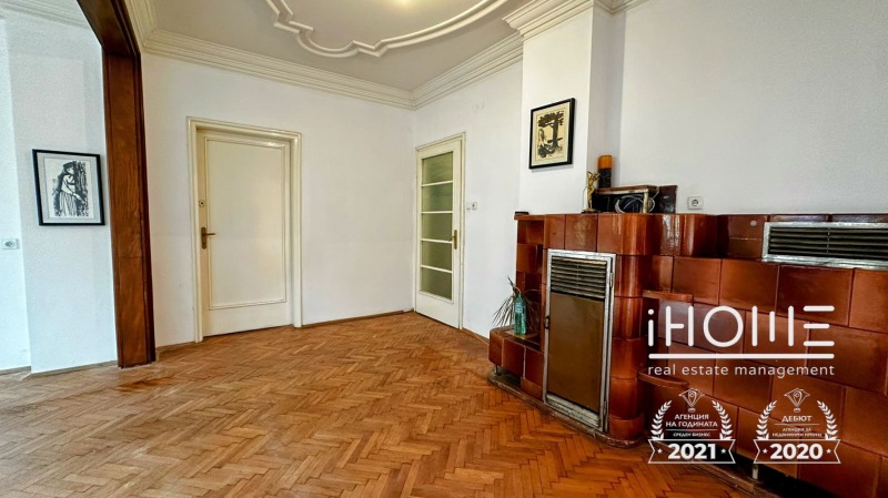 Продава МНОГОСТАЕН, гр. София, Център, снимка 3 - Апартаменти - 52388438