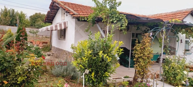 Продава КЪЩА, с. Селци, област Пловдив, снимка 2 - Къщи - 52383938