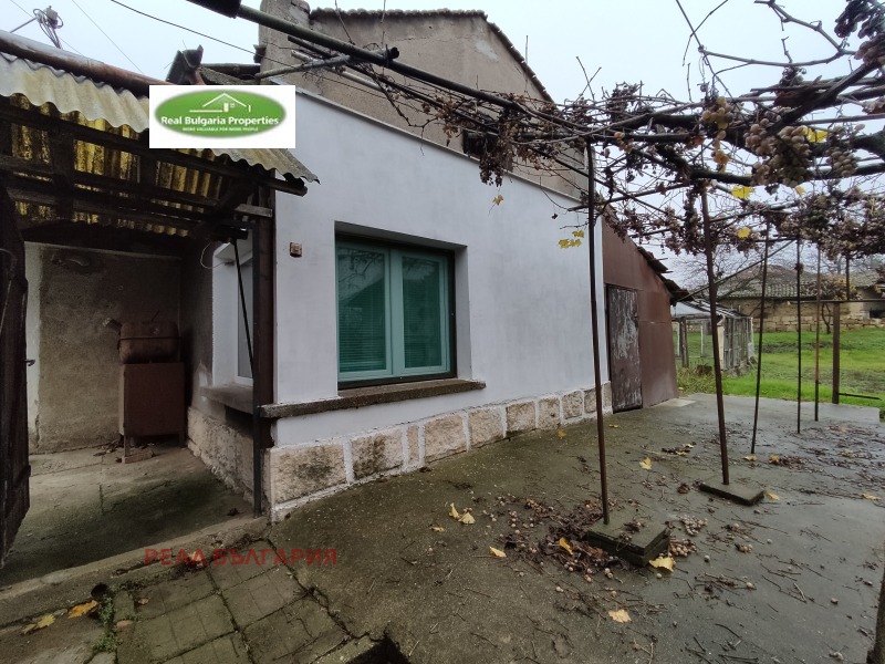 Продава КЪЩА, с. Щръклево, област Русе, снимка 14 - Къщи - 52581911