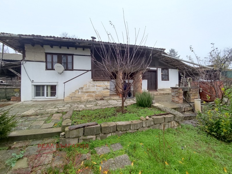 Продава КЪЩА, с. Щръклево, област Русе