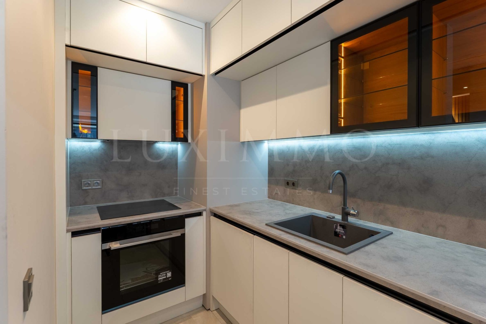 Продава 3-СТАЕН, гр. София, Кръстова вада, снимка 4 - Апартаменти - 54028596