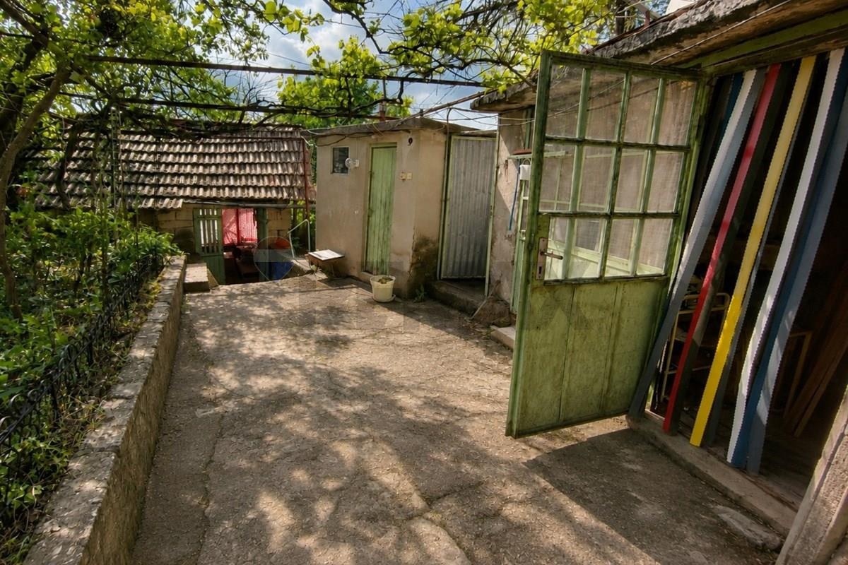 Продава КЪЩА, с. Кюлевча, област Шумен, снимка 8 - Къщи - 55033071