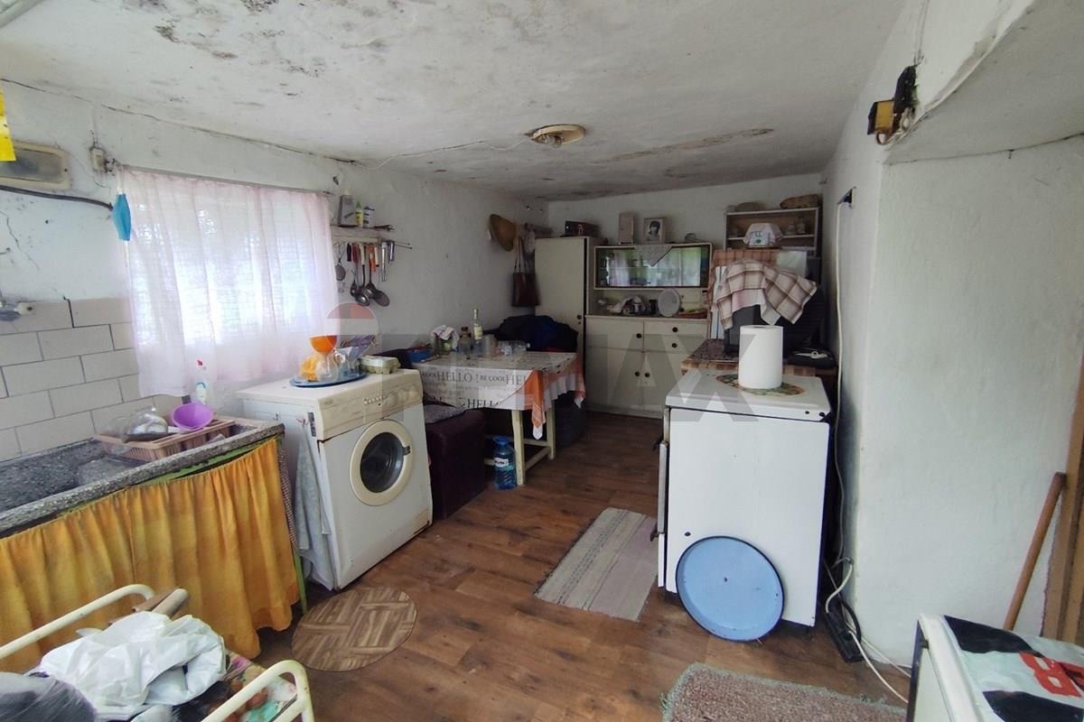 Продава КЪЩА, с. Кюлевча, област Шумен, снимка 10 - Къщи - 55033071