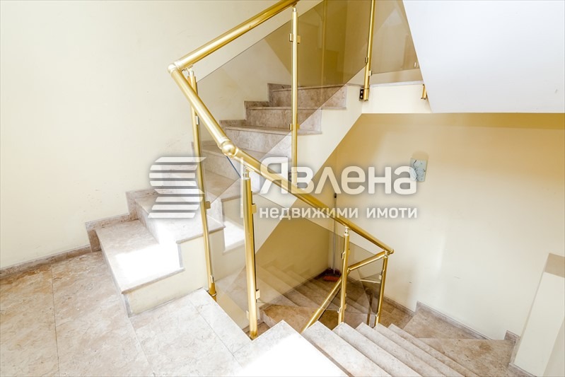 Продава КЪЩА, гр. София, Надежда 4, снимка 12 - Къщи - 47597384