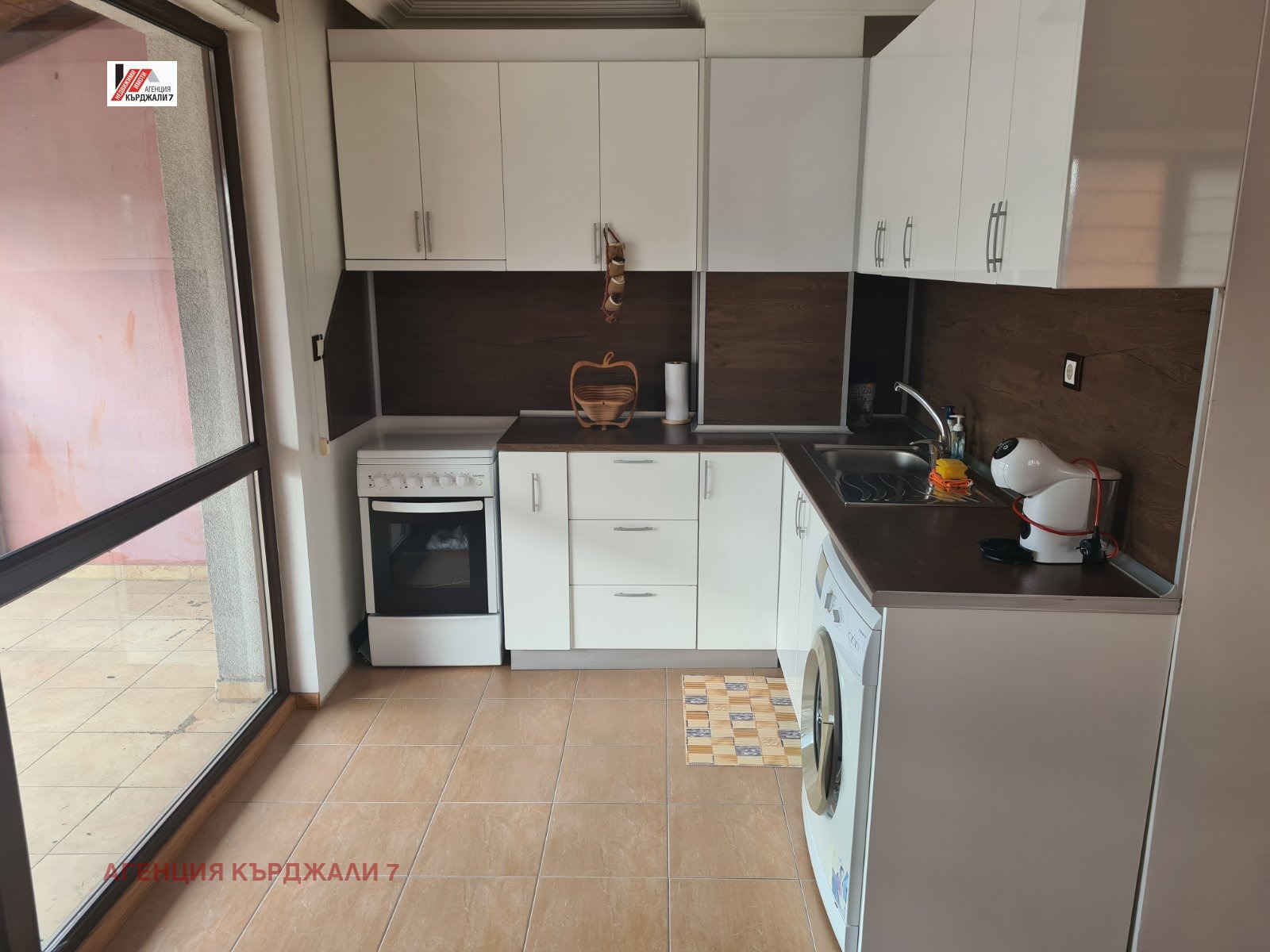 Продава 2-СТАЕН, гр. Кърджали, Възрожденци, снимка 2 - Апартаменти - 43335520