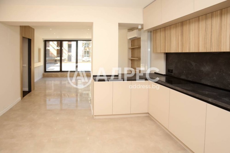 Te koop  2 slaapkamers Sofia , Tsentar , 187 m² | 37041091