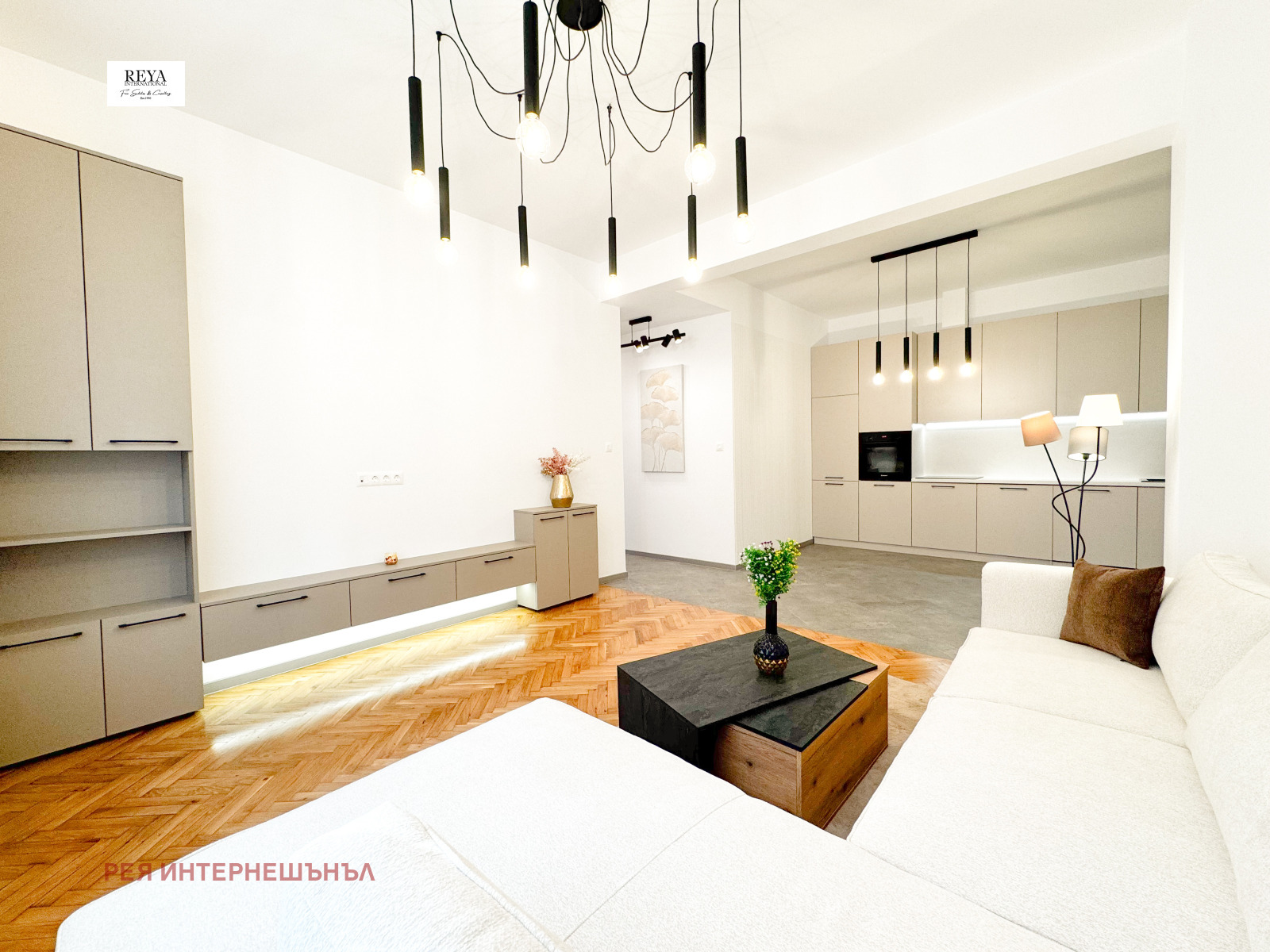 Продава 3-СТАЕН, гр. София, Център, снимка 2 - Апартаменти - 52503782