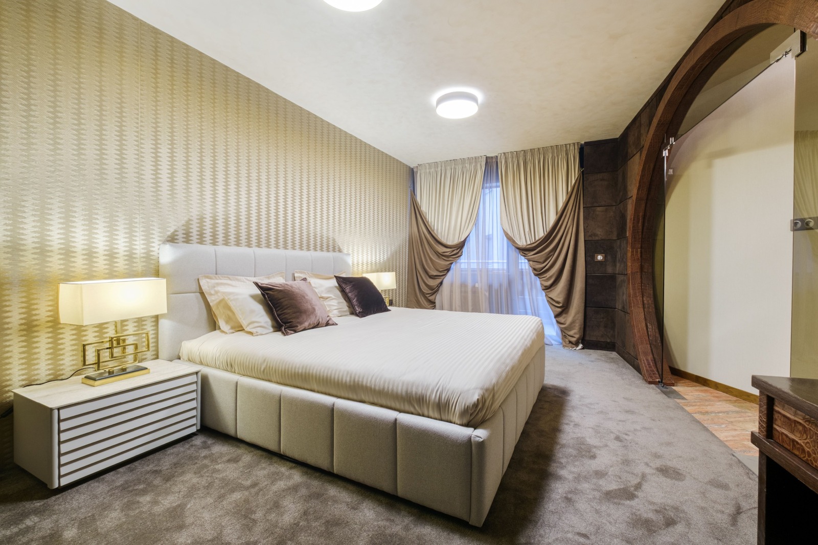 Продава МНОГОСТАЕН, гр. Пловдив, Западен