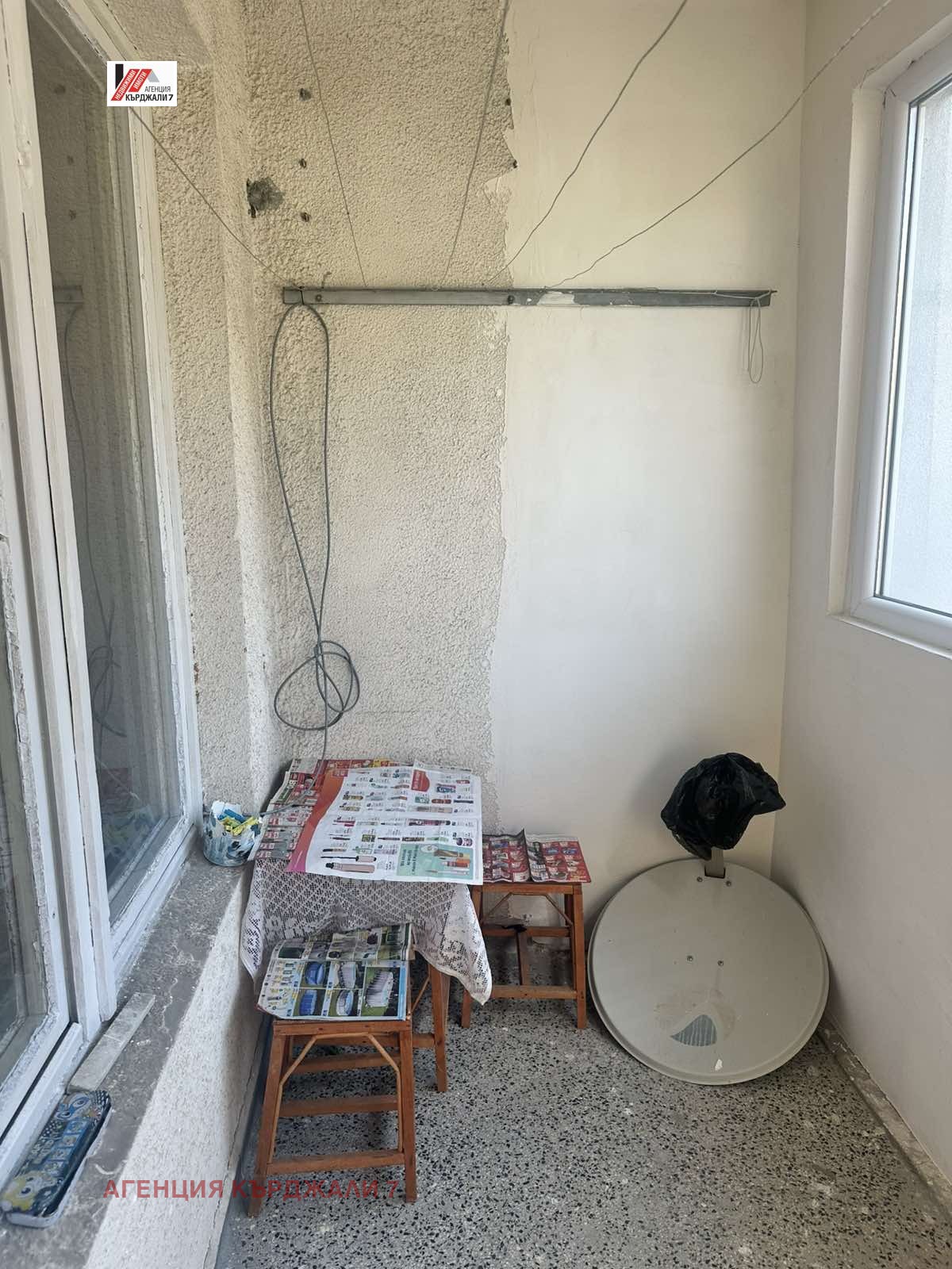 Продава МНОГОСТАЕН, гр. Кърджали, Възрожденци, снимка 3 - Апартаменти - 55554741