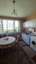 Продава 4-СТАЕН, гр. Добрич, Център, снимка 1