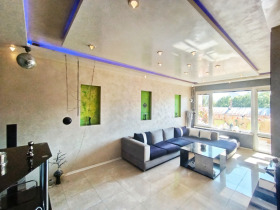 3 Schlafzimmer Nadeschda 1, Sofia