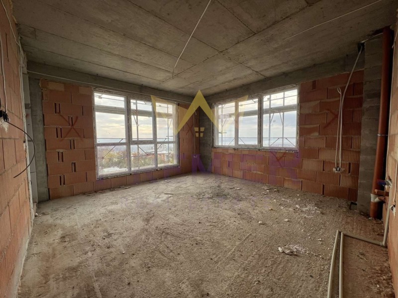 Продава 2-СТАЕН, град Варна, м-т Пчелина • 96000 € / 187759.68 лв. • 81775192 1