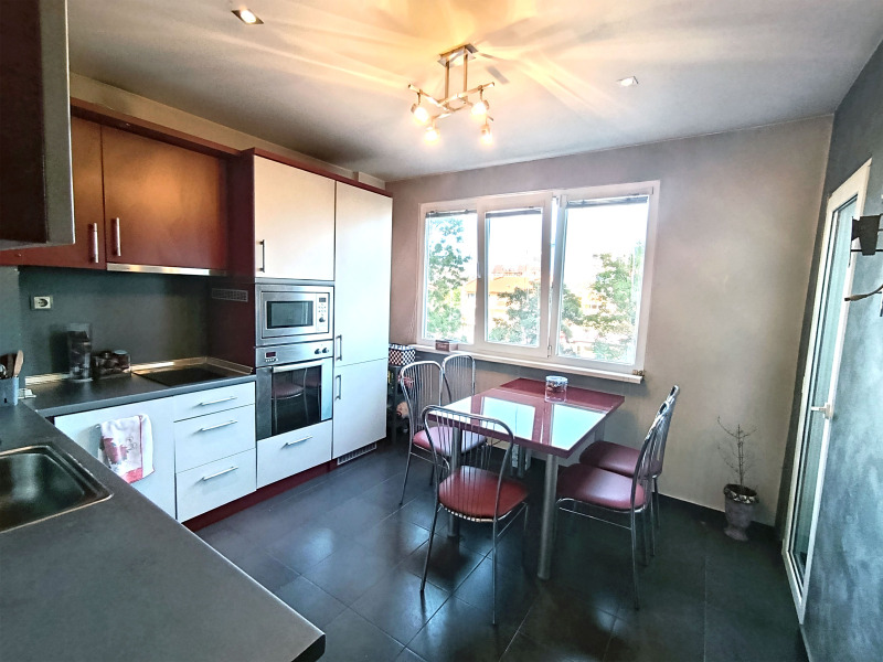 Продаја  3 спаваће собе Софија , Надежда 1 , 120 м2 | 30732218 - слика [9]