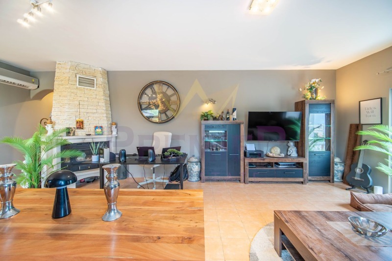 Продава КЪЩА, гр. Варна, Левски 1, снимка 2 - Къщи - 53073423