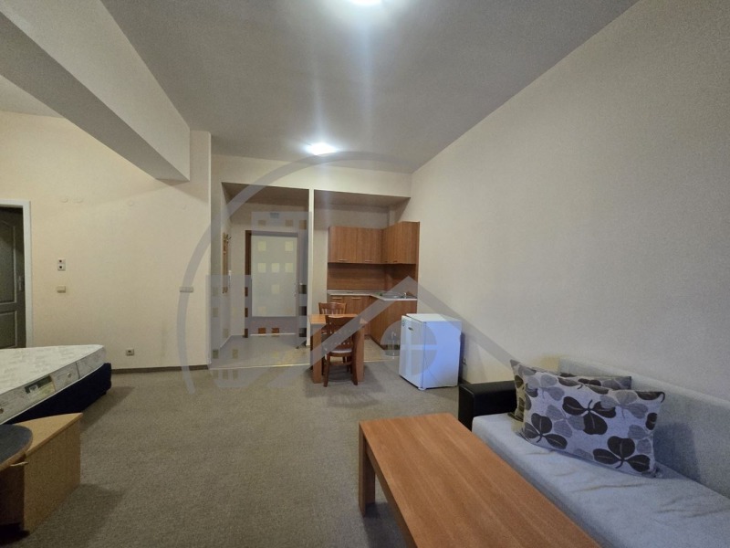 Продава 1-СТАЕН в град Варна, к.к. Златни пясъци - 63 кв.м / 66 400 € » 129 867.11 лв., СМЕНИ АДРЕСА ЕООД